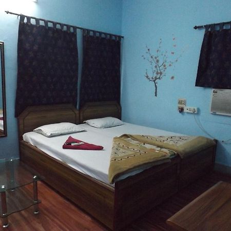 Aakash Ganga Holidays Hotel Kolkata Exterior photo