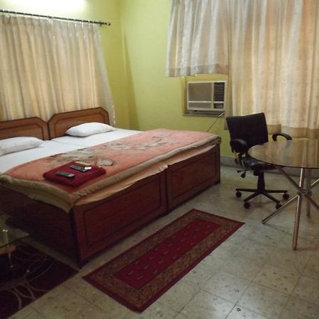 Aakash Ganga Holidays Hotel Kolkata Exterior photo
