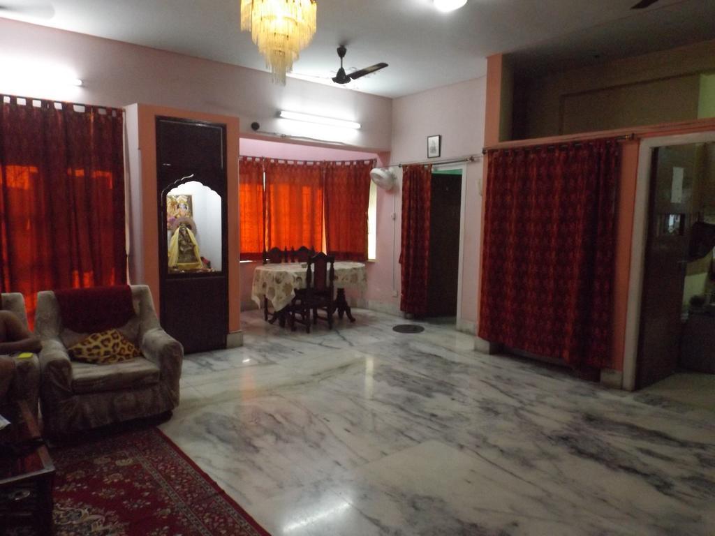 Aakash Ganga Holidays Hotel Kolkata Exterior photo